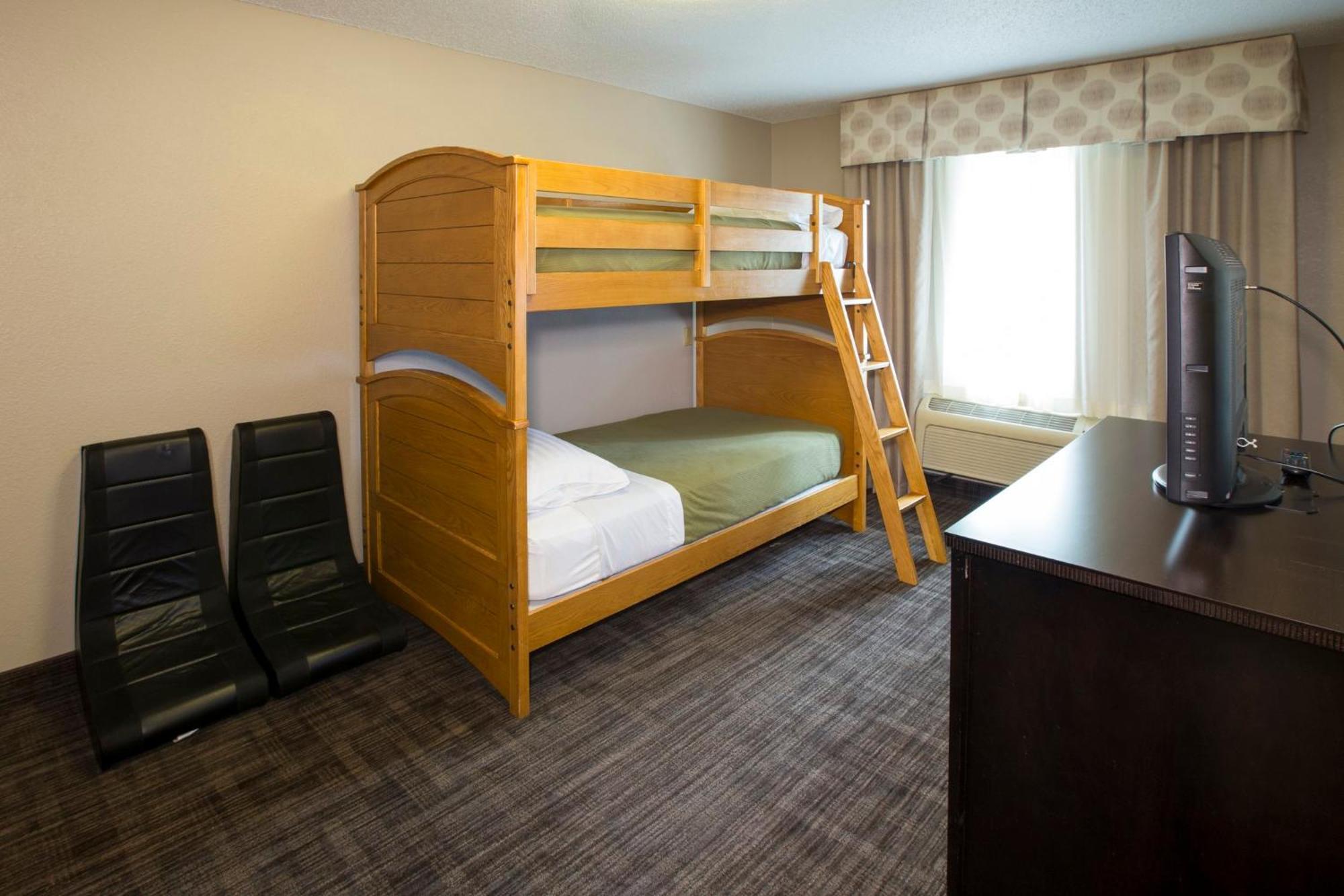 Holiday Inn Express Hotel & Suites-Saint Joseph By Ihg Εξωτερικό φωτογραφία